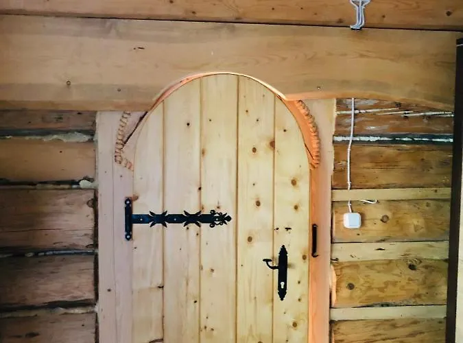 Stara Chalpa Ozna בקתה *